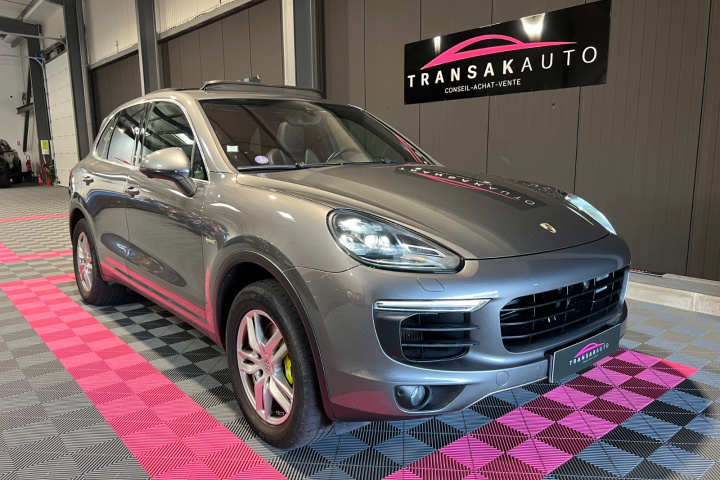 PORSCHE CAYENNE