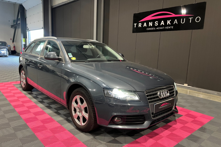 AUDI A4 AVANT