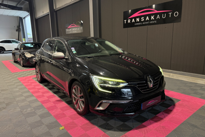 RENAULT MEGANE IV BERLINE
