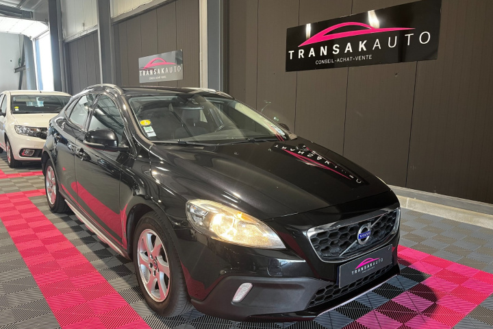VOLVO V40 CROSS COUNTRY