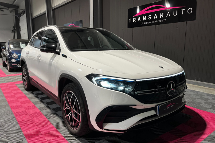 MERCEDES EQA