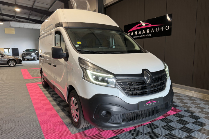 RENAULT TRAFIC FOURGON