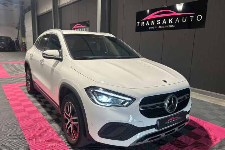 MERCEDES GLA