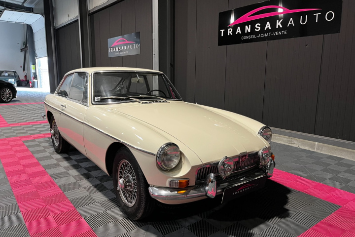 MG B GT