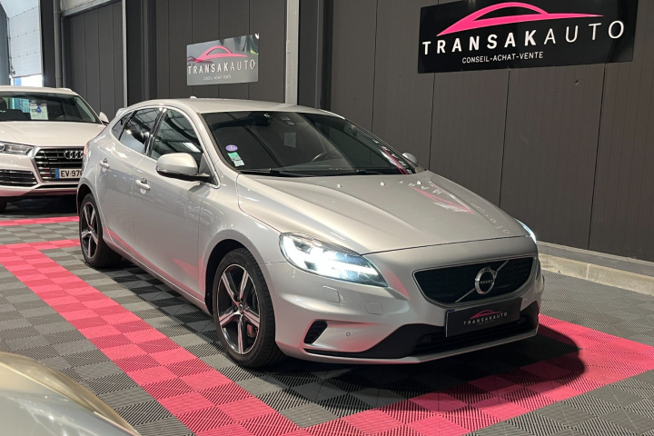 VOLVO V40