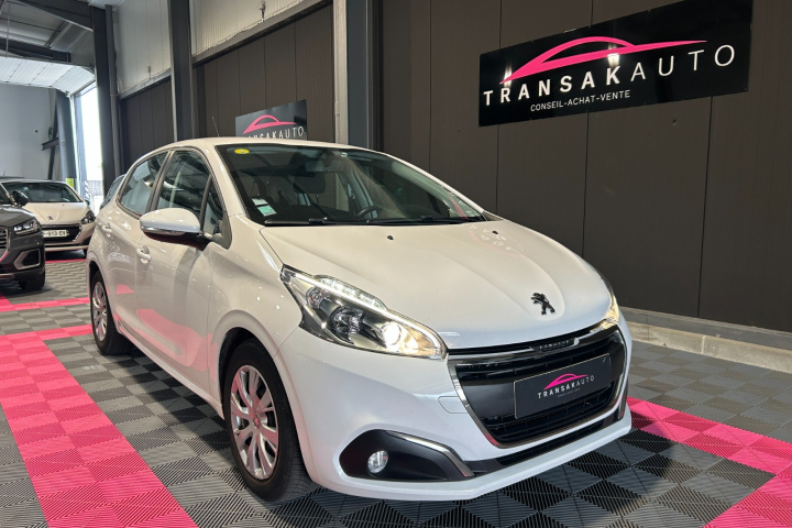 PEUGEOT 208 BUSINESS
